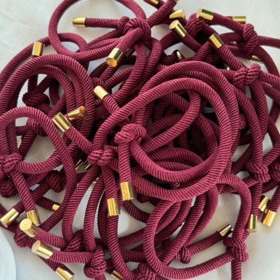 Haargummi Armband mit Knoten Bordeauxrot